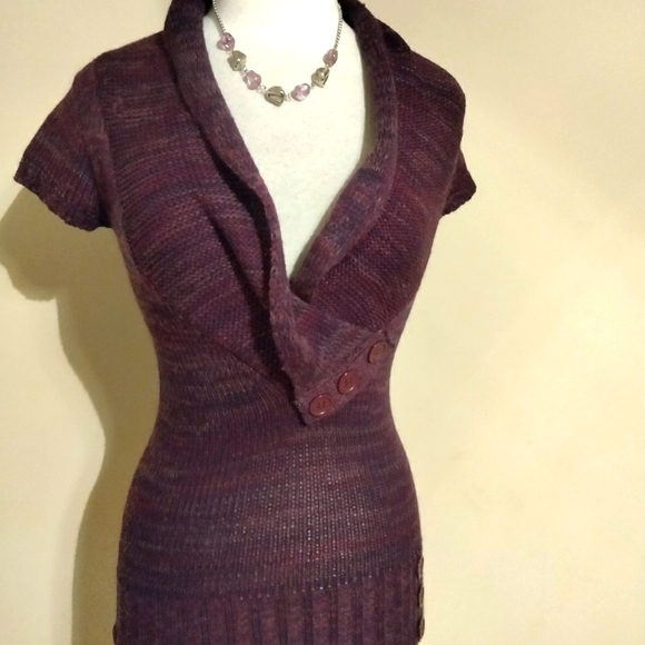 Sweater - Picture 1 of 4